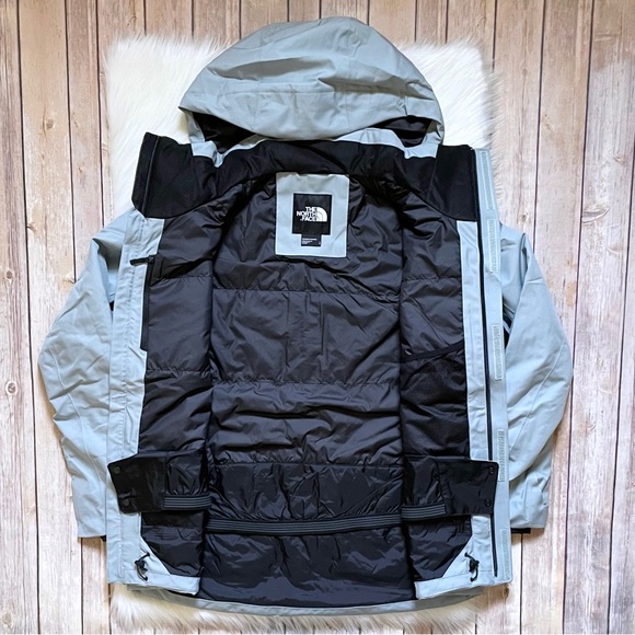 The North Face Women’s Gatekeeper Jacket - Picture 6 of 11